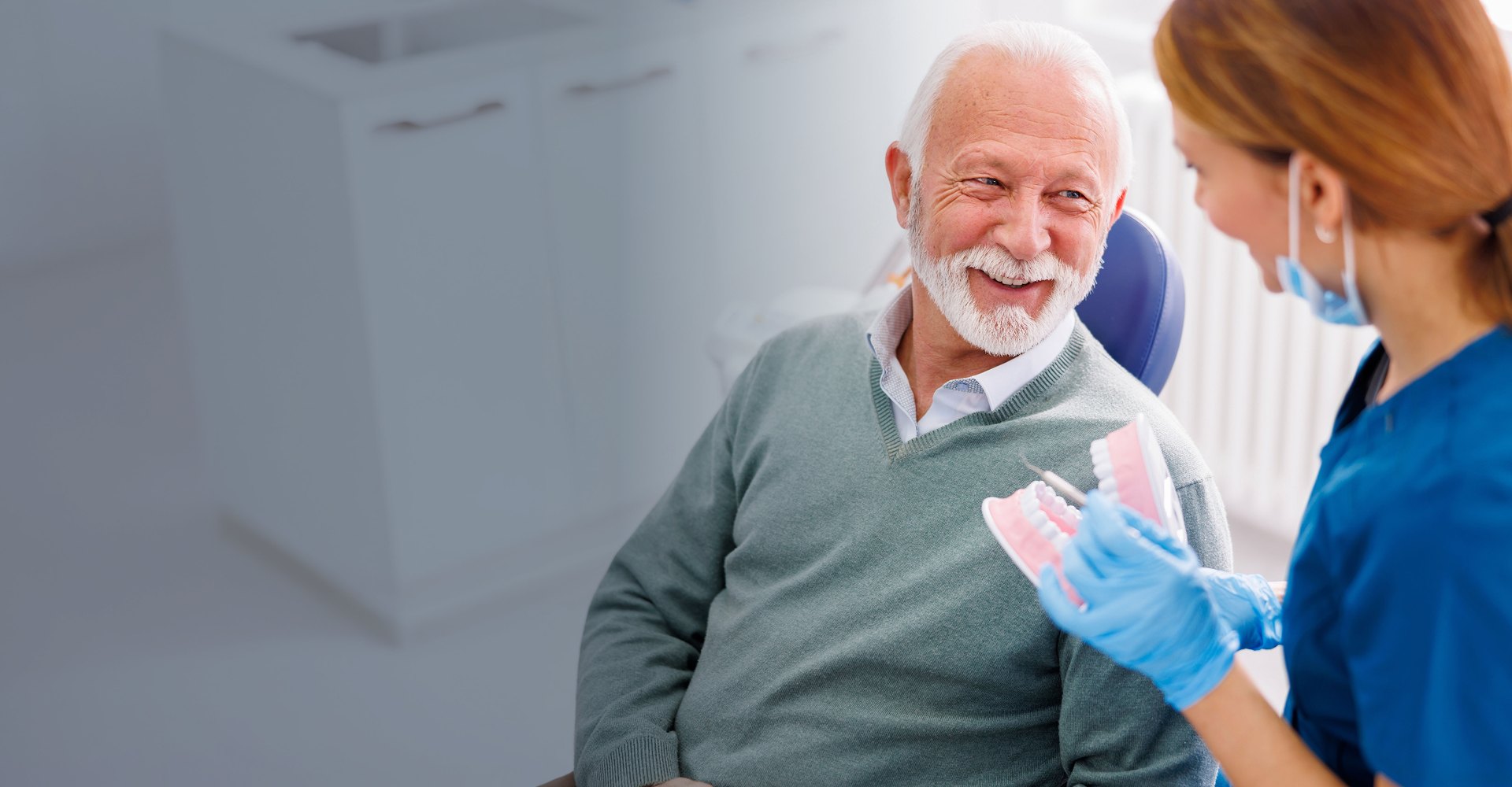 Senior patient dental clinic